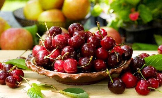 夏天吃什么水果减肥最快，吃这10种水果让你瘦成一道闪电