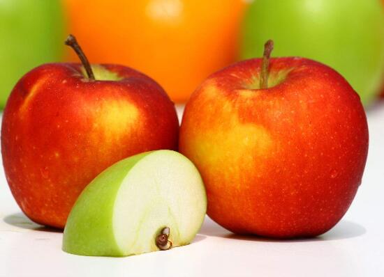 天天吃苹果的对皮肤好吗，每天吃苹果的十大好处