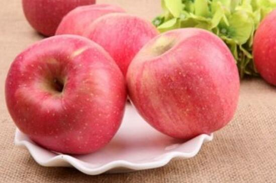 苹果和牛奶可以一起吃吗，最好不要同时吃会发生腹泻