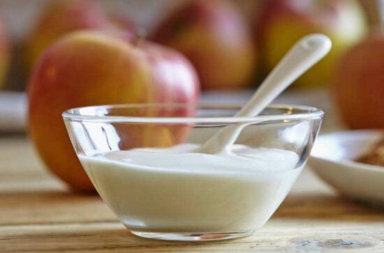 苹果和酸奶能一起榨汁吗，苹果酸奶榨汁功效有哪些