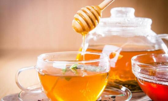 蜂蜜水的正确喝法,早餐后半小时喝可减肥瘦身