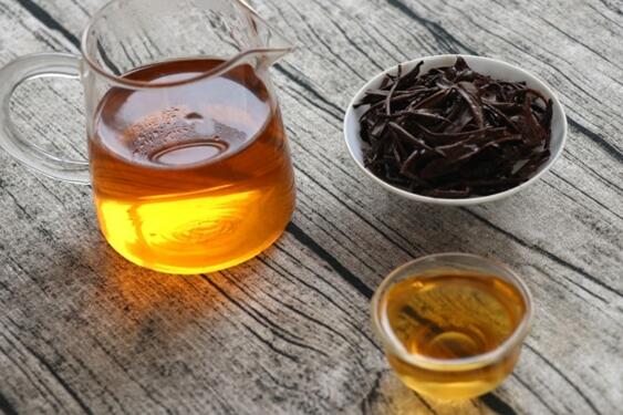 红茶的功效与作用禁忌，促进消化明目消炎但不能乱喝