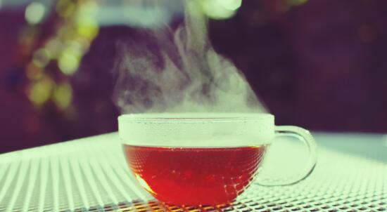 红茶的功效与作用禁忌，促进消化明目消炎但不能乱喝
