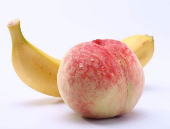 香蕉和桃子能一起吃吗，香蕉不能和六种食物同吃