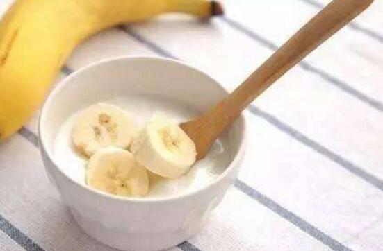 杨梅和香蕉能同时吃吗，可以一起吃而且营养互补