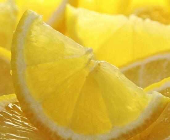 柠檬水的正确泡法，三个步骤简单完成(美白养颜)