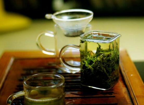 茶叶水可以浇富贵竹吗，不可以/发酵之后才能浇富贵竹