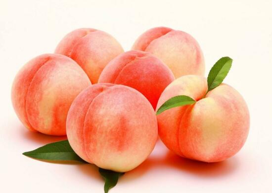 喝了酸奶能吃桃子吗，桃子和酸奶能一起吃吗