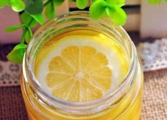 柠檬蜂蜜水的做法腌制，柠檬腌制蜂蜜可存多久(3个月)