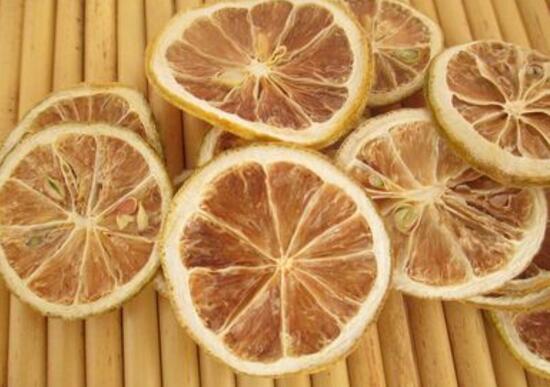干柠檬片的功效与禁忌，可美容养颜但不宜过量