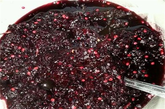 桑树果泡酒方法，清洁过滤发酵再贮藏