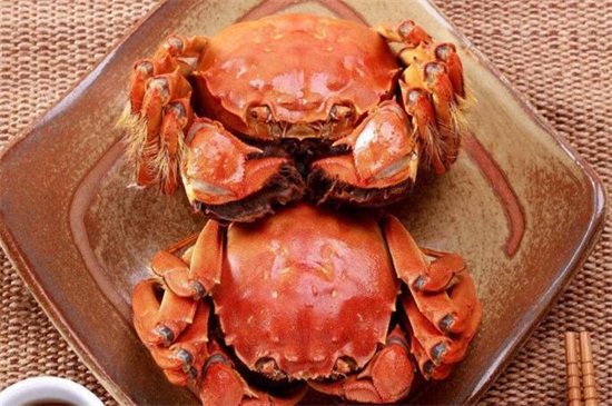 吃完螃蟹能吃西瓜嘛，不能/同食会引起中毒现象