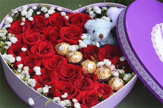 20玫瑰花代表的含义，赤诚的心和两情相悦