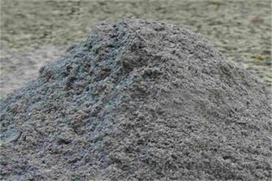 草木灰的作用，增强土壤的碱性矿质元素