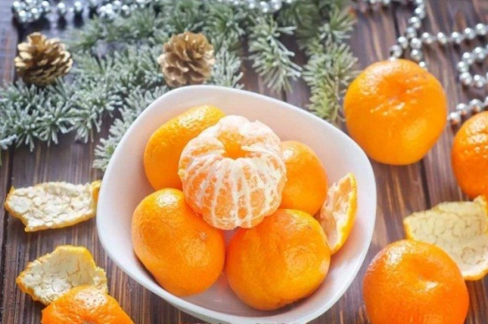 橘子皮泡水可以浇花吗