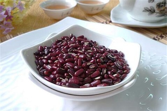 赤小豆有几种，有赤豆和日本赤豆两种