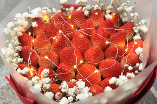 19个草莓花束的寓意