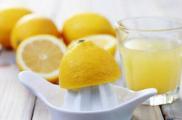 柠檬水一般什么时候喝，晚上喝柠檬水好吗