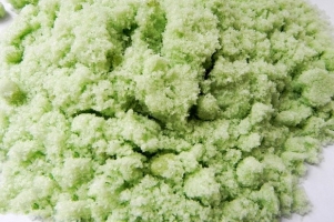 怎样使用硫酸亚铁肥料：腐植酸整合，或使用柠檬酸和硫酸亚铁溶液