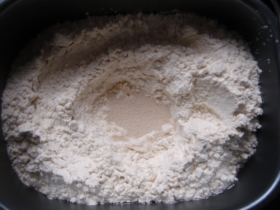 面粉的营养价值：面粉富含蛋白质能调节人体代谢平衡