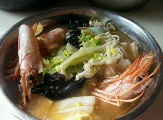 白菜木耳虾汤