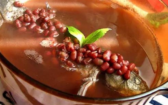 红小豆鲤鱼汤
