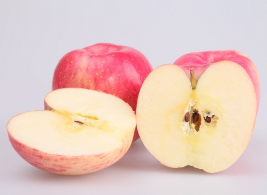 喉咙痛吃什么水果好：七种水果最有效缓解疼痛
