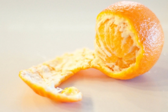 橘子皮泡水喝的功效：健脾胃、清热、止咳、化痰