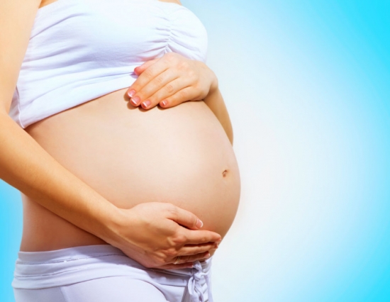 孕妇可以吃石榴吗：可以吃，能有效地促进孕妈食欲