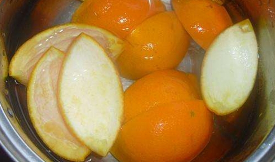 盐蒸橙子可以治咳嗽吗：盐蒸过的橙子对肺热引起的咳嗽有一定的效果