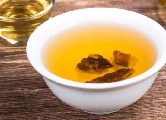 蒲公英根茶的副作用是什么，服用过量会导致人体不适